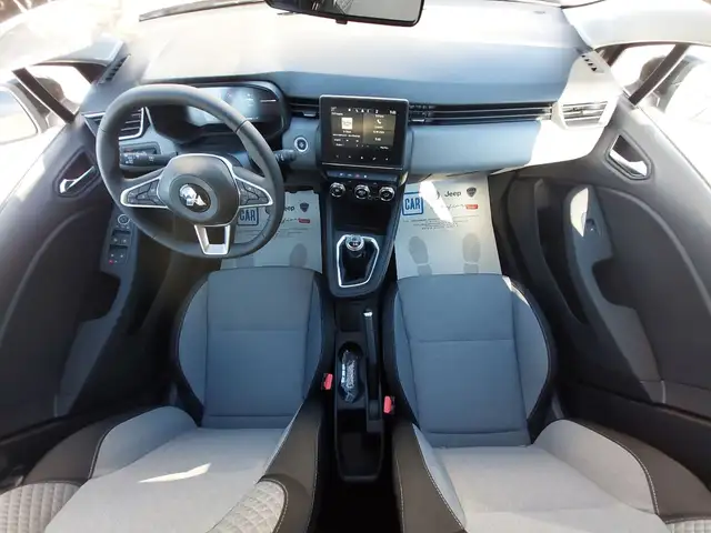 Mitsubishi Colt view 8