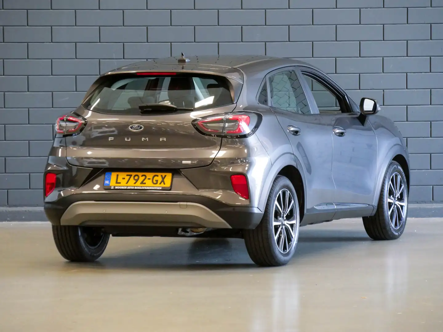 Ford Puma 1.0 EcoBoost 124PK Hybrid Titanium | NAVIGATIE | C Gris - 2