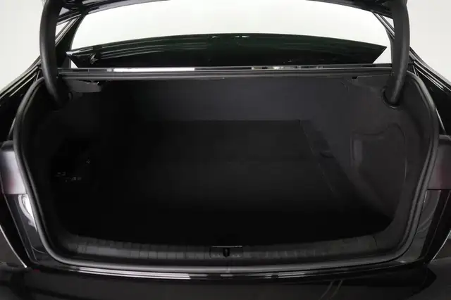 Audi A6 view 26