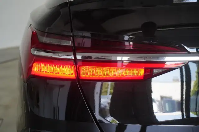 Audi A6 view 25