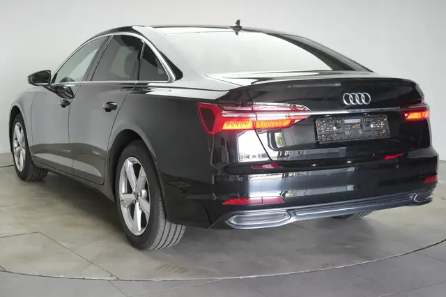 Audi A6 view 6
