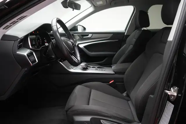 Audi A6 view 10