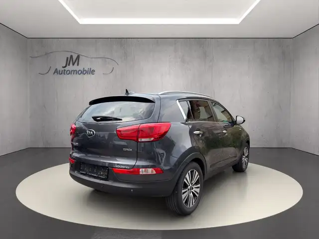 Kia Sportage view 3