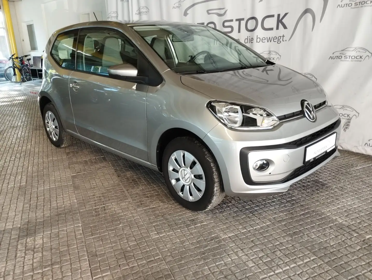 Volkswagen up! 1.0 move up! Klima Sitzheizung Bluetooth FSE Silber - 1