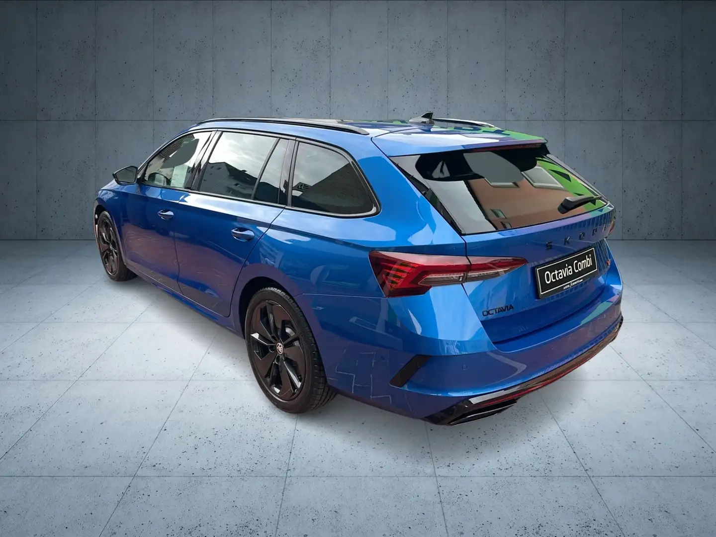Skoda Octavia Combi RS 2.0 TSI DSG Area View Panoramadach Blau - 2