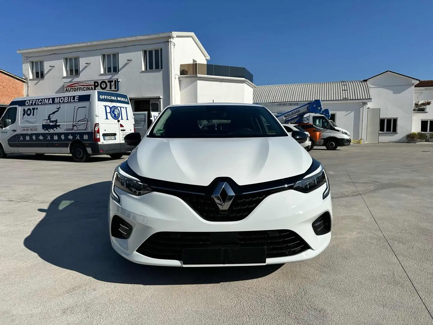 Renault Clio SCe 65 CV 5 porte Equilibre OK NEOPATENTATO Bianco - 2