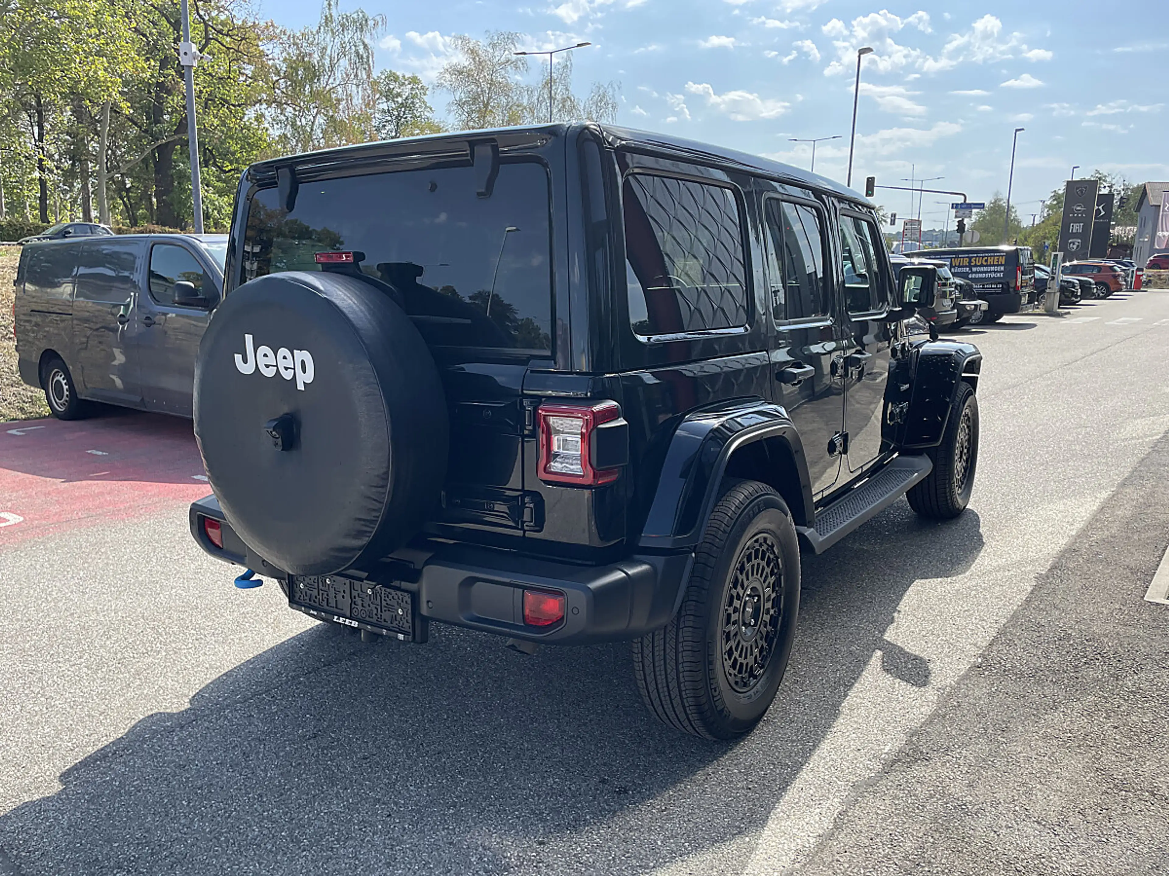 Jeep Wrangler Sahara 2.0 PHEV 380 PS AT 4xe — photo 3