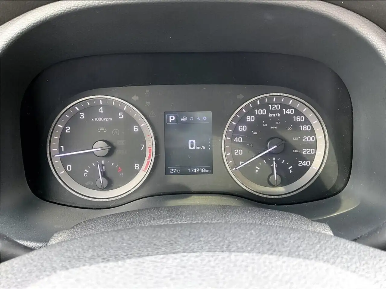 Hyundai TUCSON снимка Hyundai TUCSON