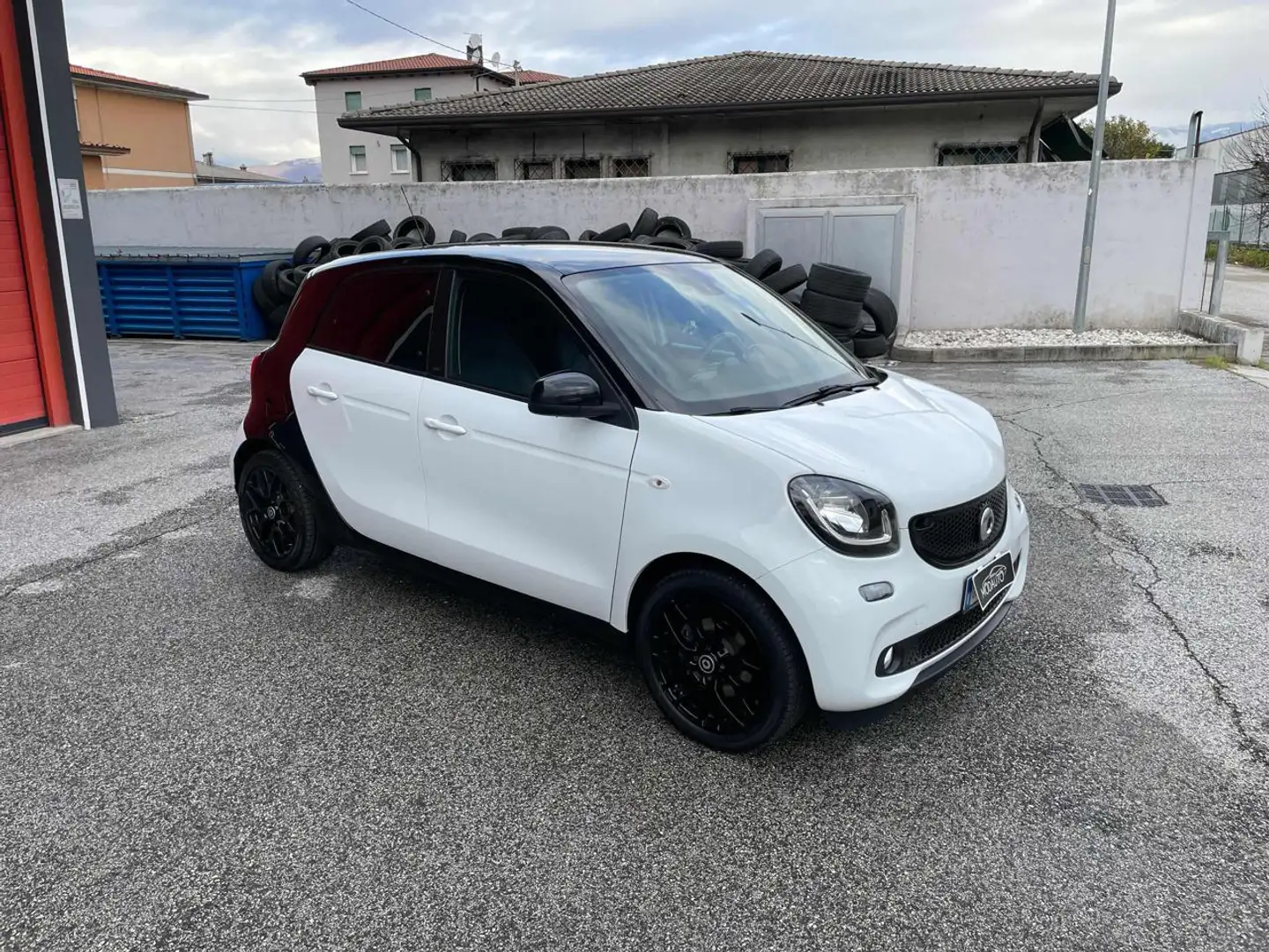 smart forFour 0.9 Turbo Prime OK NEOPATENTATI Weiß - 1