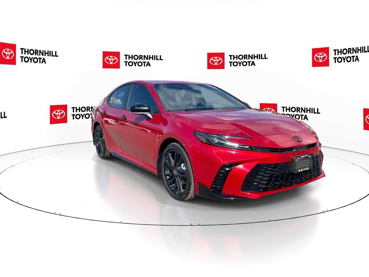 2026 Toyota Camry NIGHTSHADE,FORMER DEMO,WINTER TIRES ON RIMS,TINTED — снимка 1