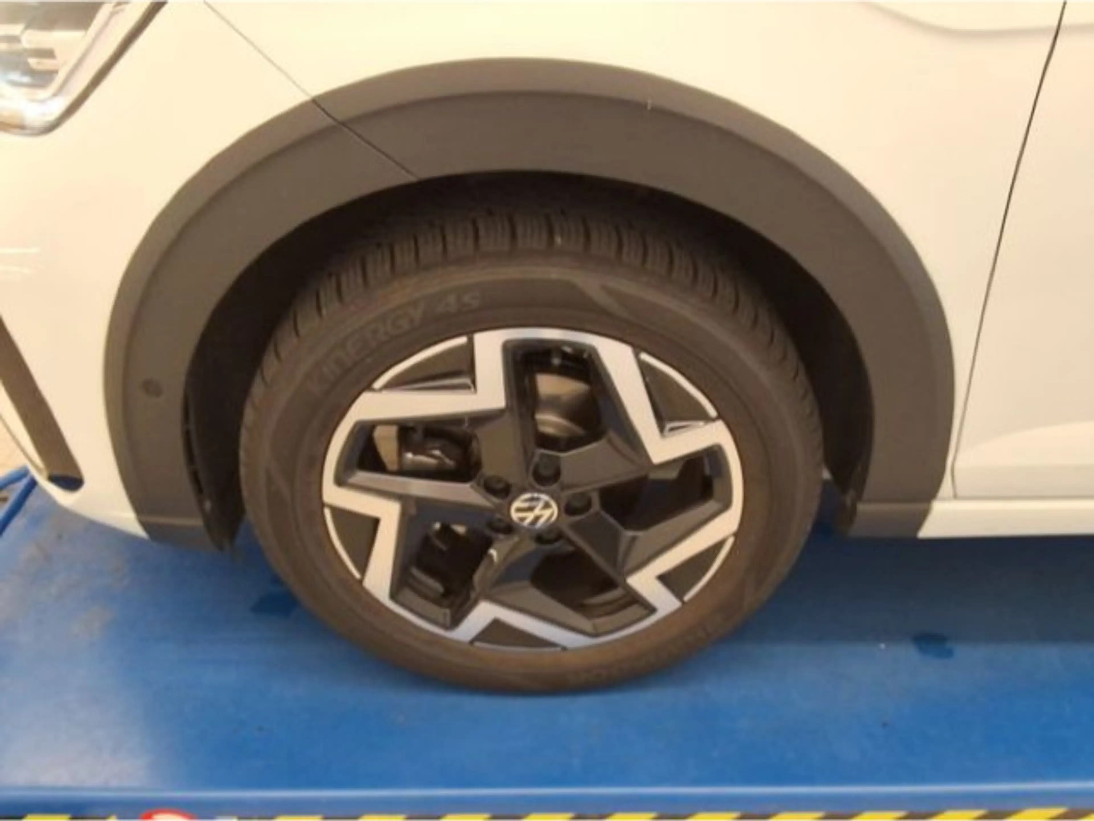 Volkswagen Taigo R-LINE 1.0 TSI DSG AHK IQ-LED NAVPRO KAM — photo 10