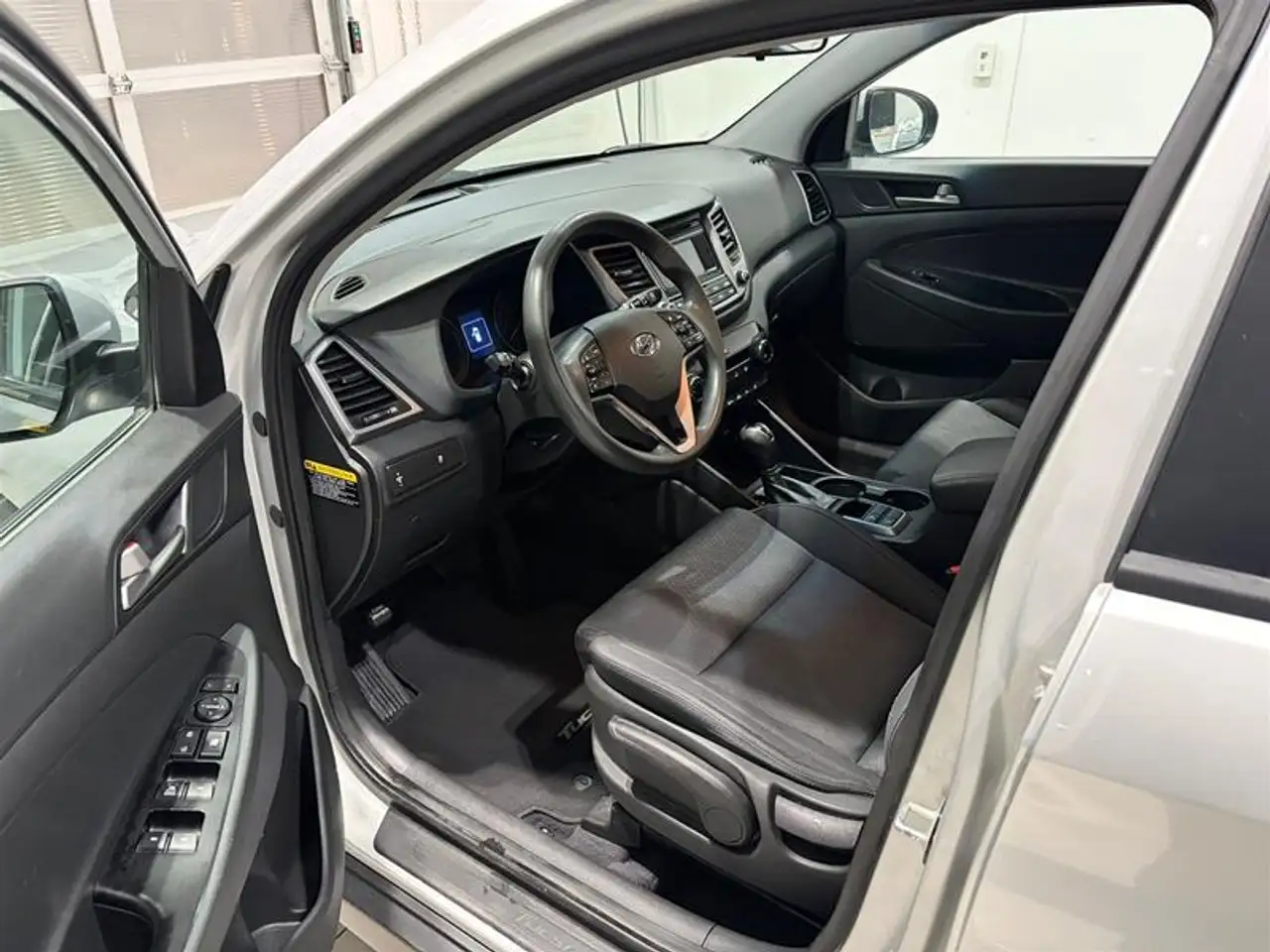 Hyundai TUCSON снимка Hyundai TUCSON