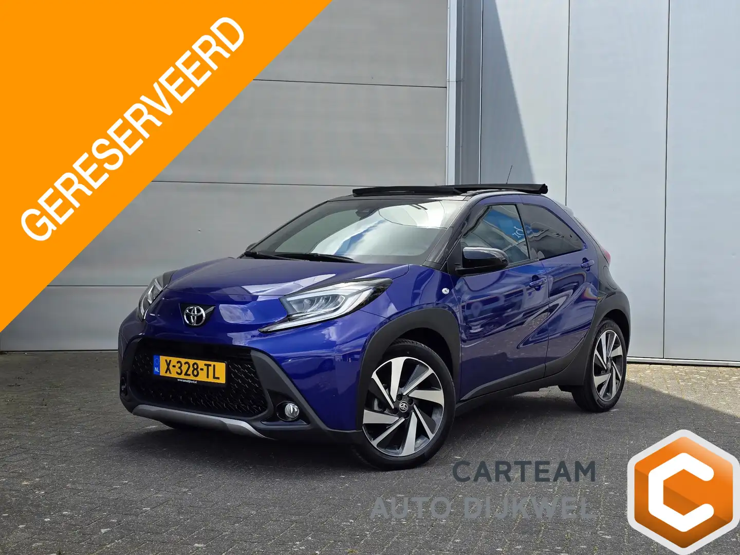 Toyota Aygo X 1.0 VVT-i S-CVT Envy Blau - 1