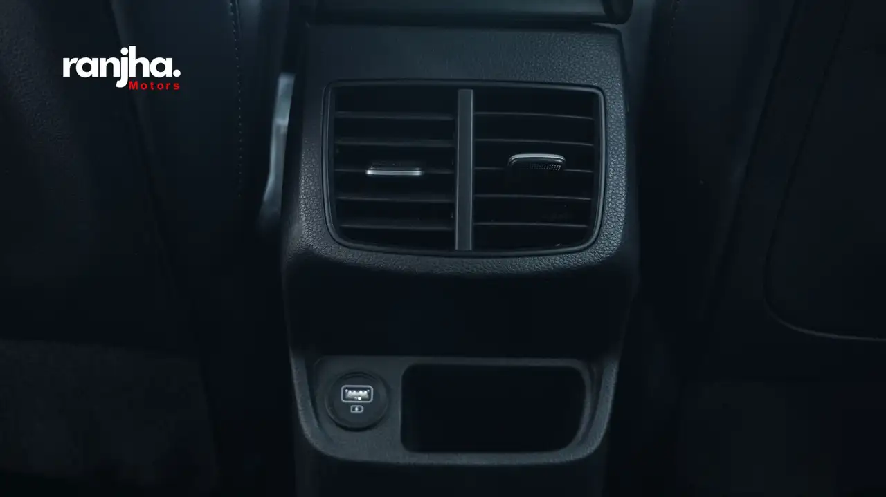 Kia Seltos снимка Kia Seltos