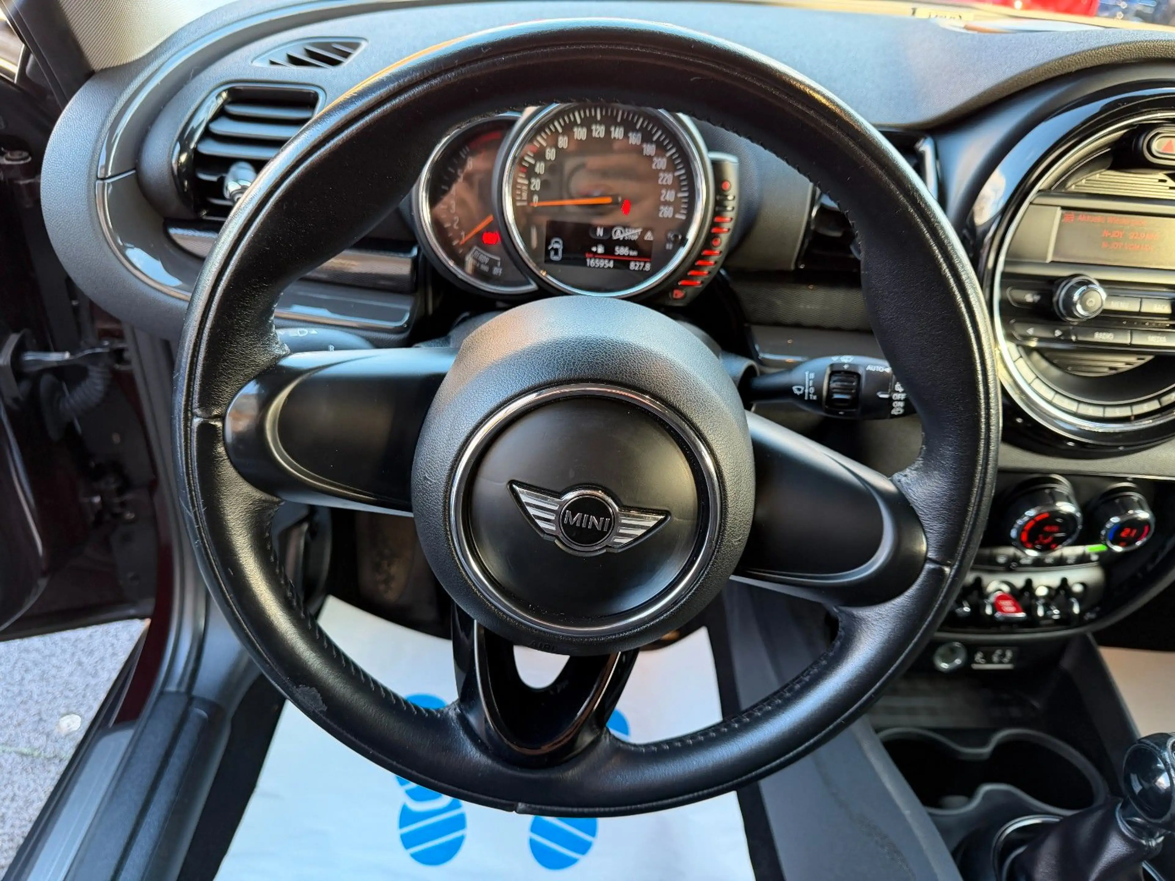MINI One Clubman ALLWETTER/SHZ/PDC/BLUETOOTH — photo 13