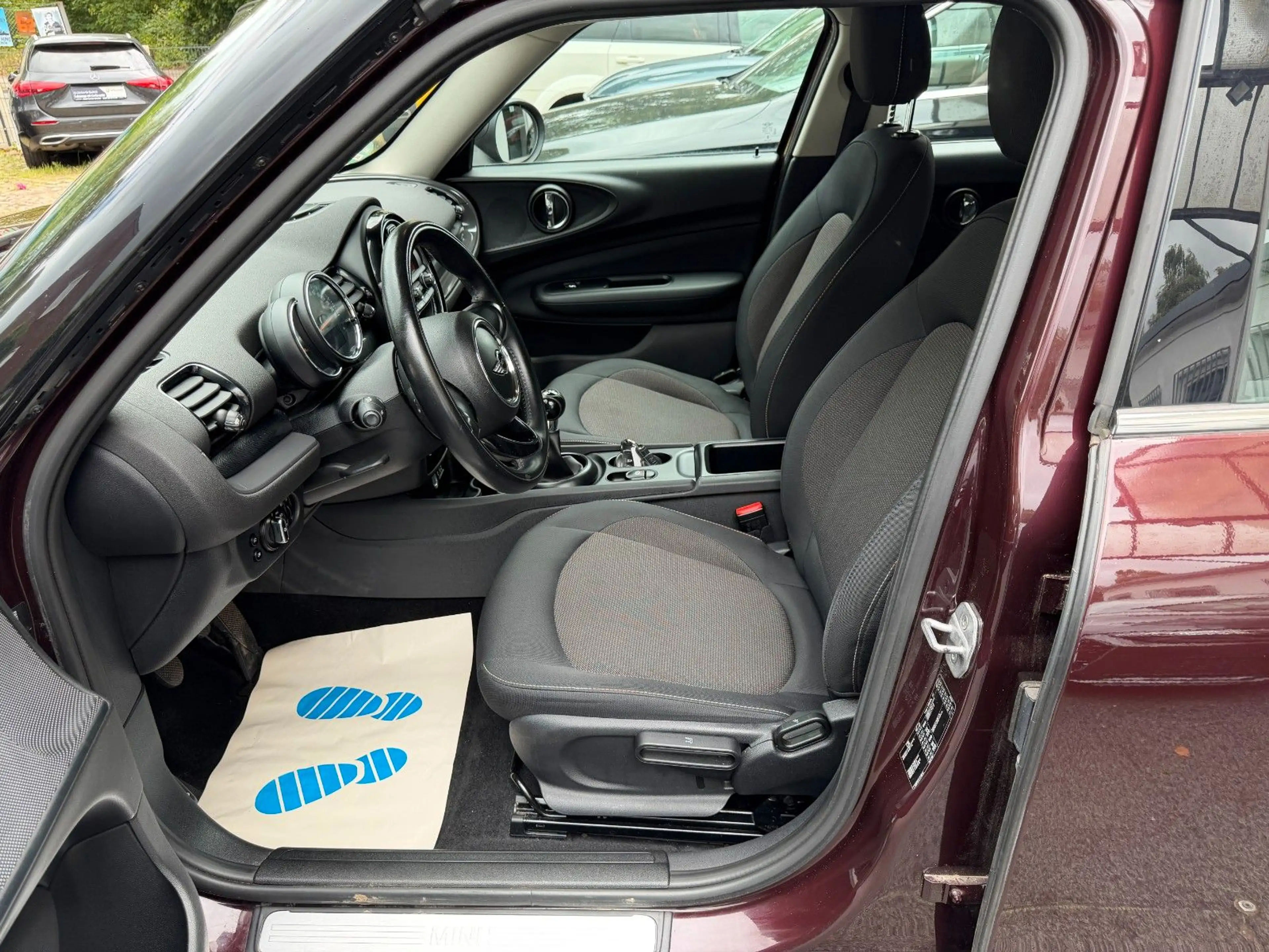 MINI One Clubman ALLWETTER/SHZ/PDC/BLUETOOTH — photo 10