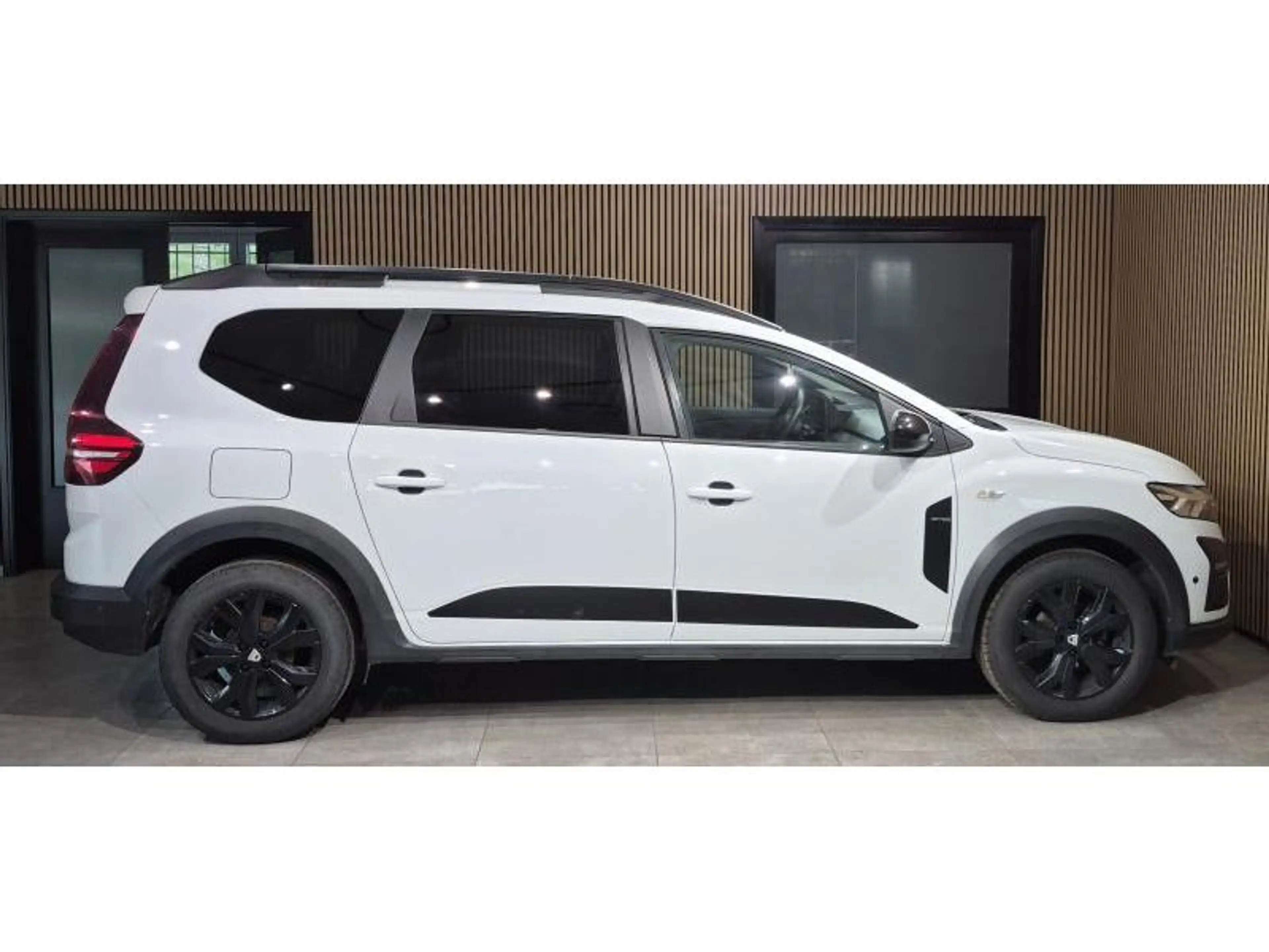 Dacia Jogger Extreme — photo 8