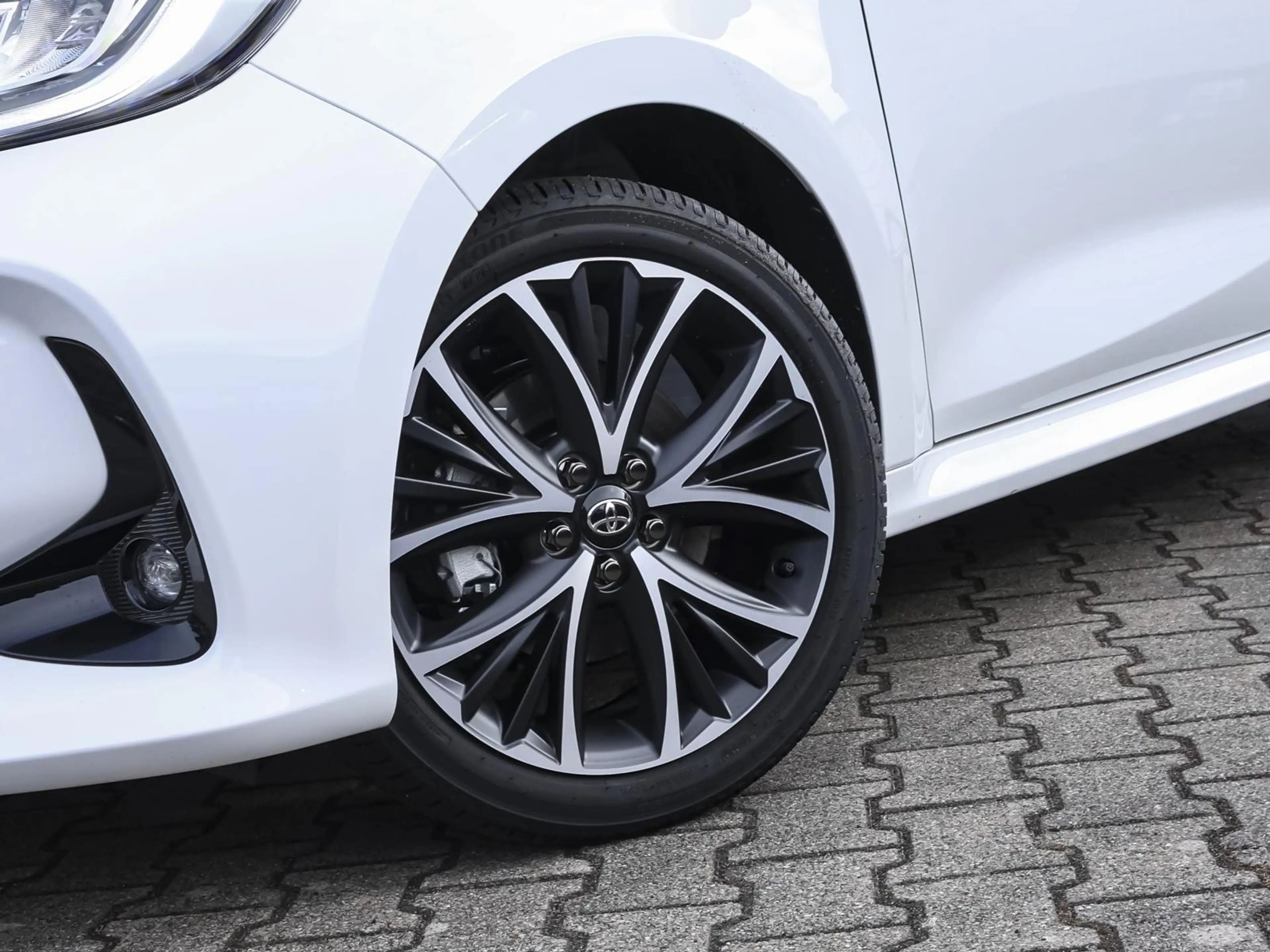 Toyota Yaris Teamplayer 1,5 Hybrid CVT Technik-Paket — photo 7