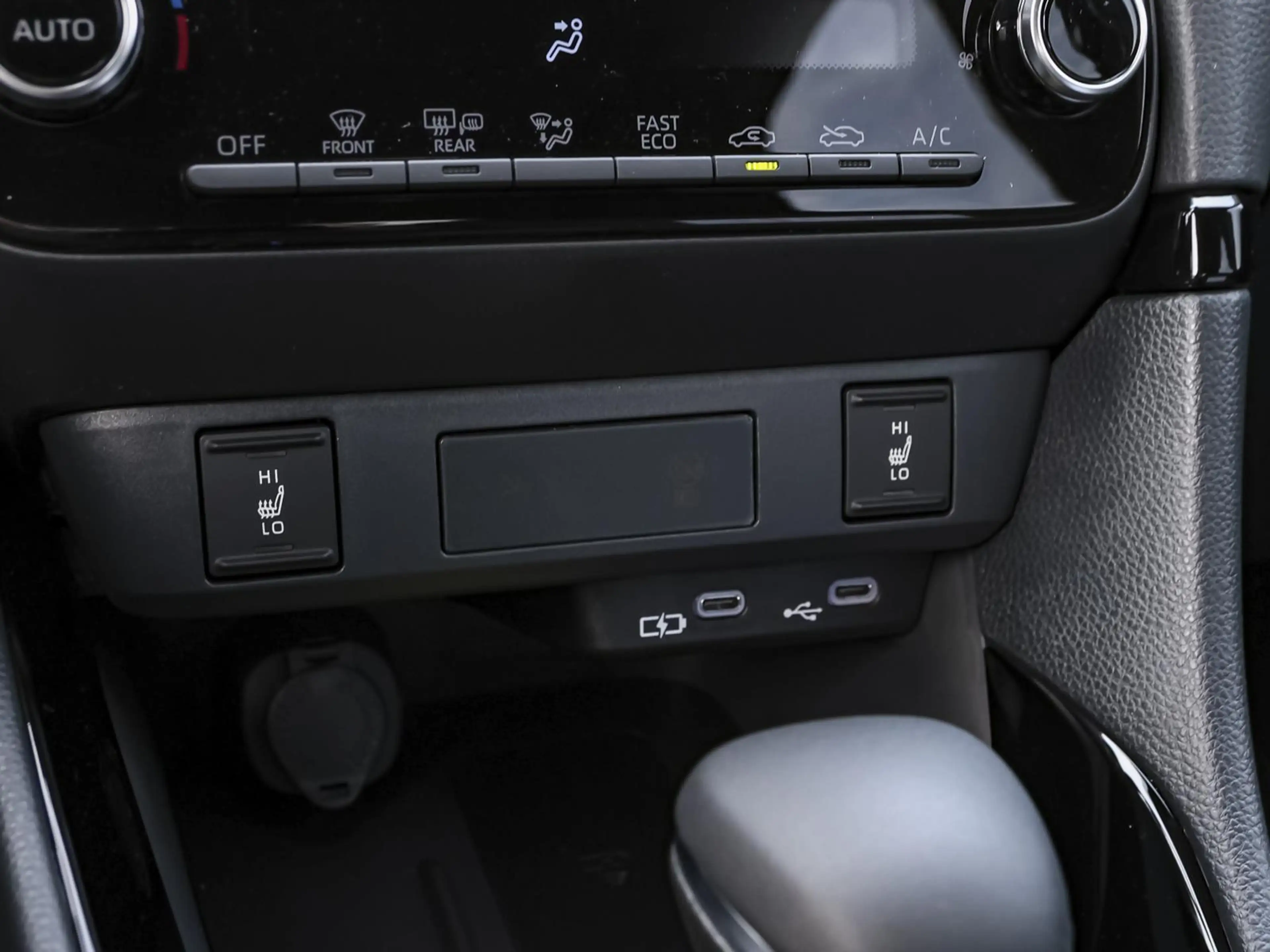 Toyota Yaris Teamplayer 1,5 Hybrid CVT Technik-Paket — photo 11