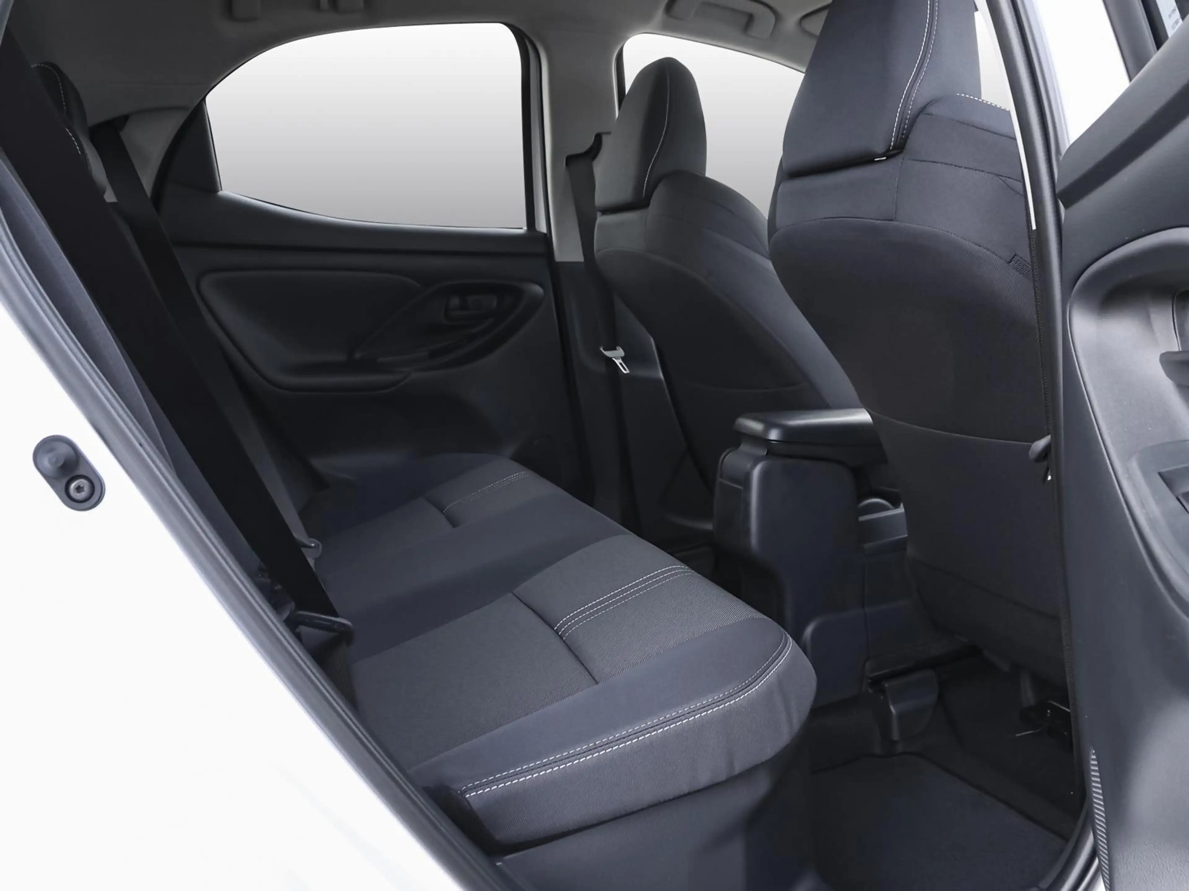Toyota Yaris Teamplayer 1,5 Hybrid CVT Technik-Paket — photo 4