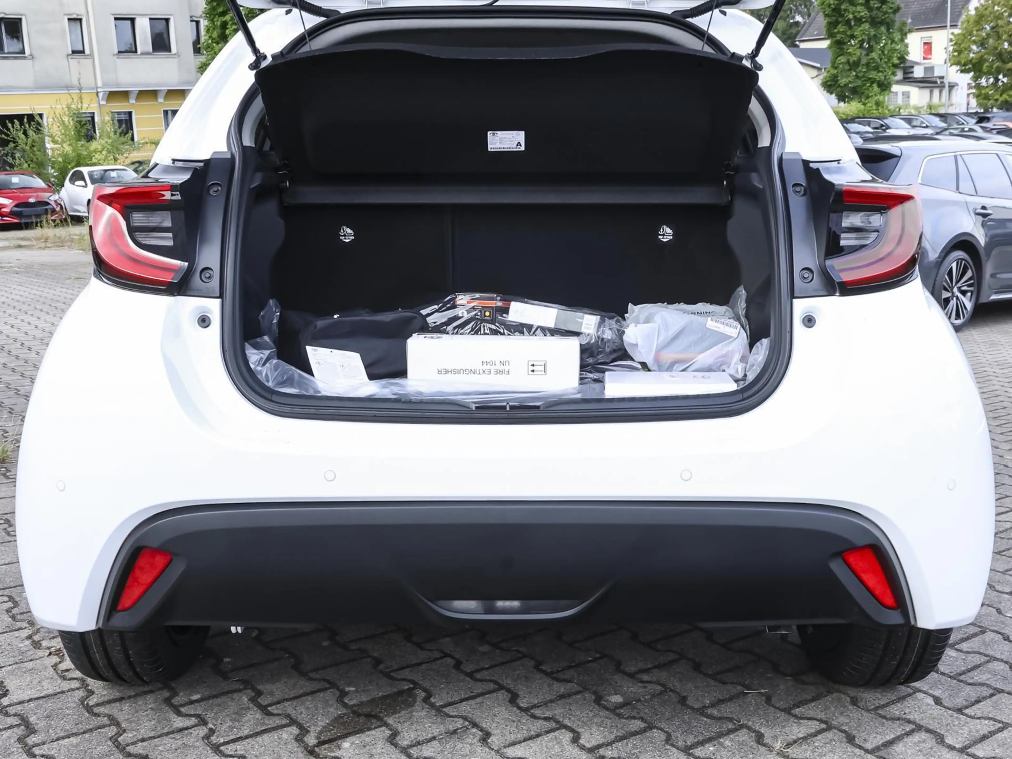 Toyota Yaris Teamplayer 1,5 Hybrid CVT Technik-Paket — photo 8