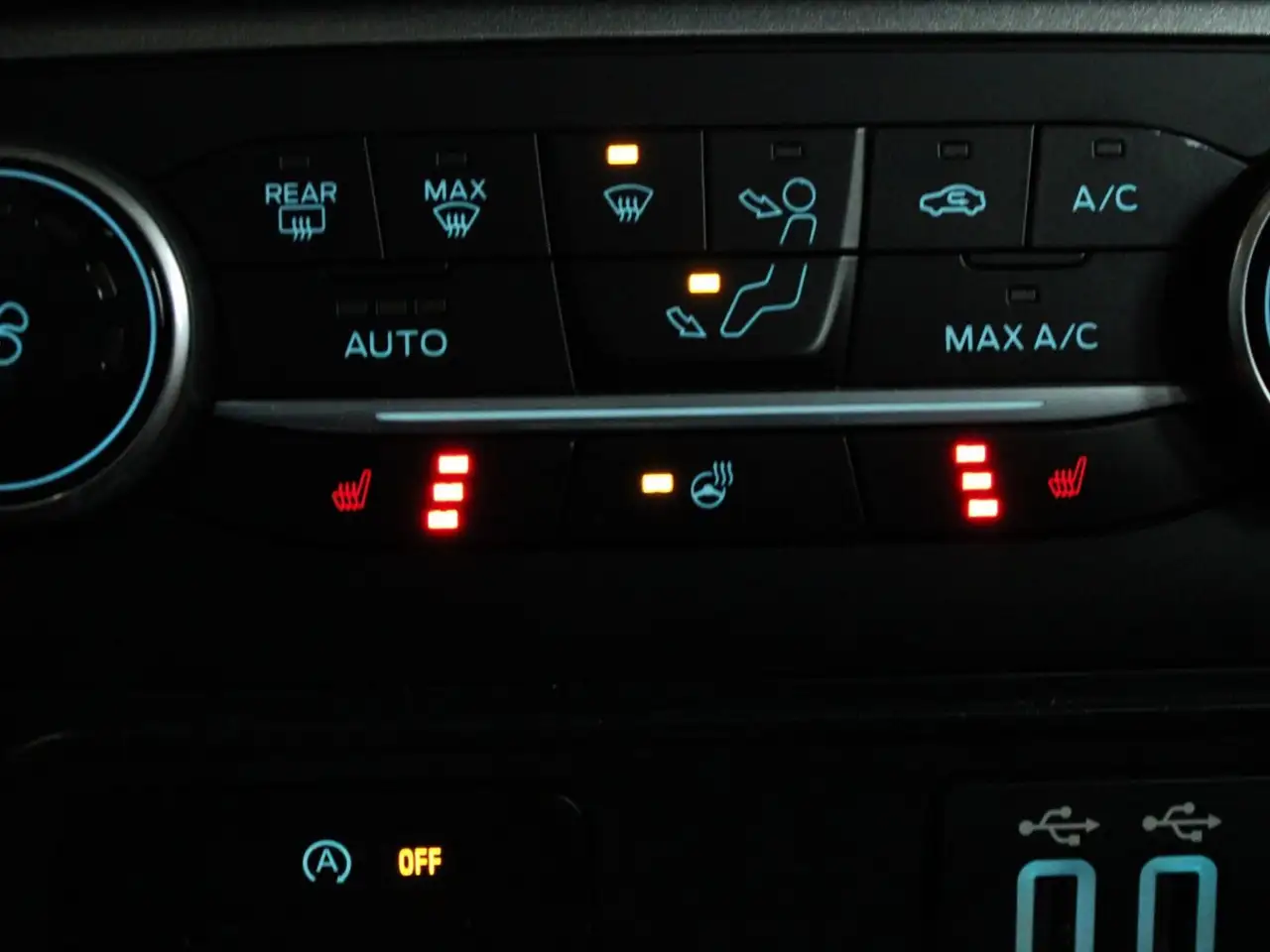 Ford EcoSport снимка Ford EcoSport