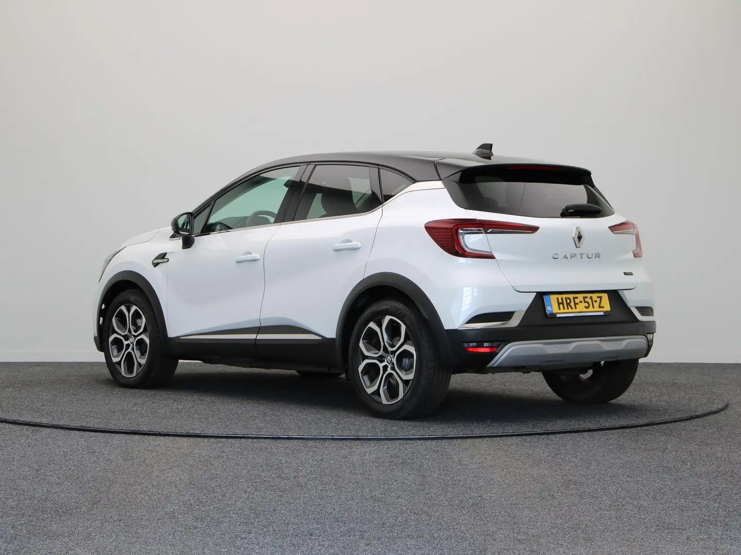 Renault Captur 1.6 E-Tech full hybrid 145 techno | 18" Lichtmetal Blanc - 2