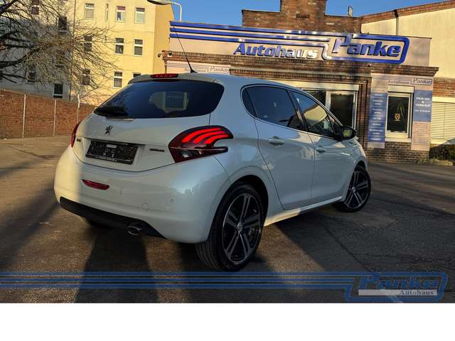 Peugeot 208 Allure*GT-Line*Pano*U-Connect*SHZ*R-Cam*