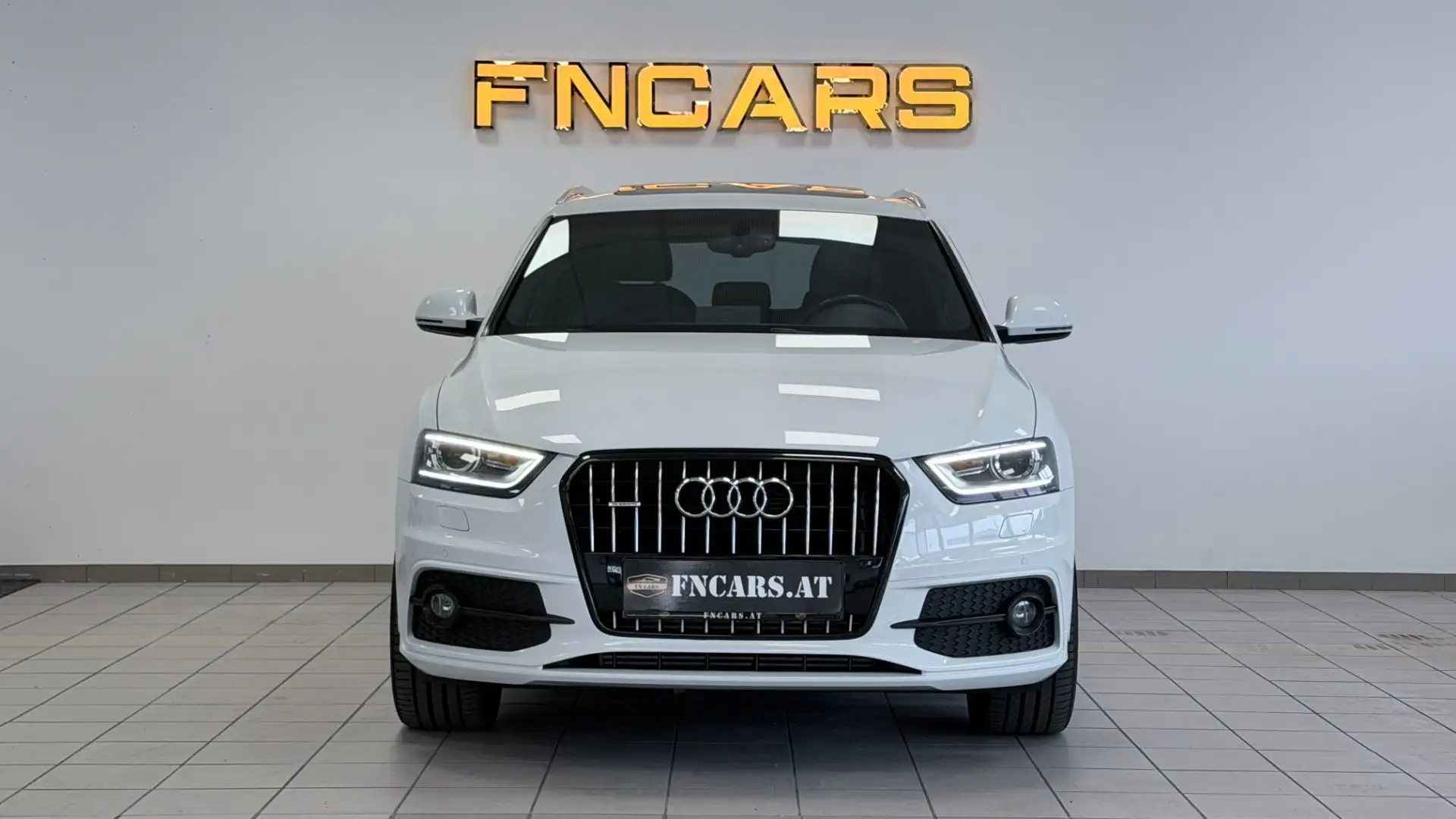 Audi Q3 2,0 TDI quattro S-tronic | S line Plus  | Panoram Violett - 2