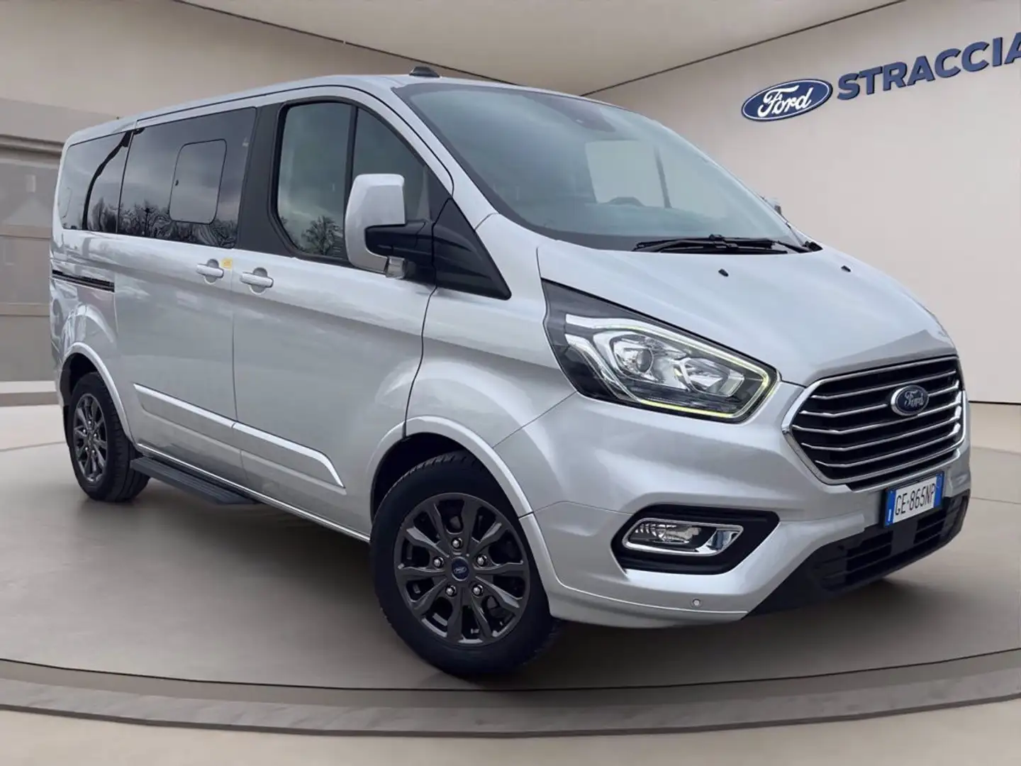 Ford Tourneo Custom 320 2.0 tdci 130cv Titanium L1H1 auto E6.2 Gris - 1