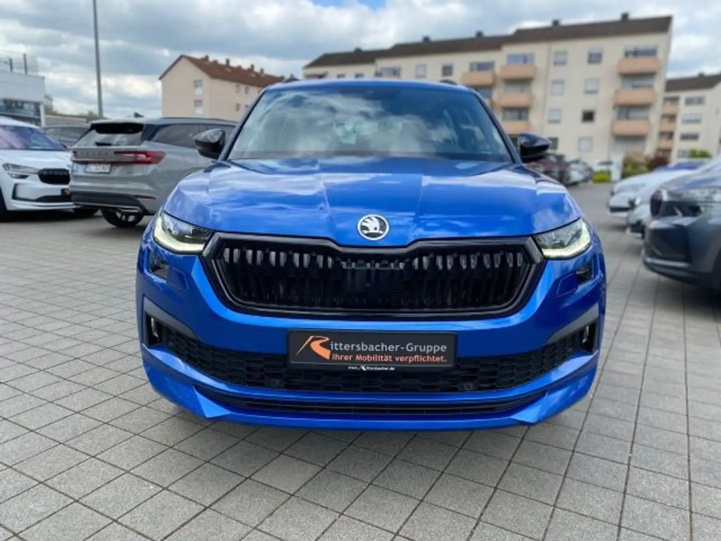 Skoda Kodiaq 1.5 TSI 110 kW Sportline Parksens. v.+h. Blau - 2