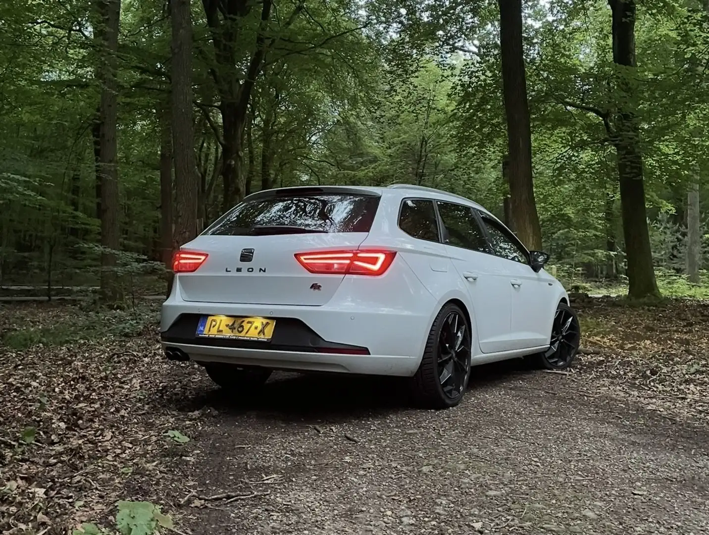 SEAT Leon 2.0 TDI FR Business Wit - 2