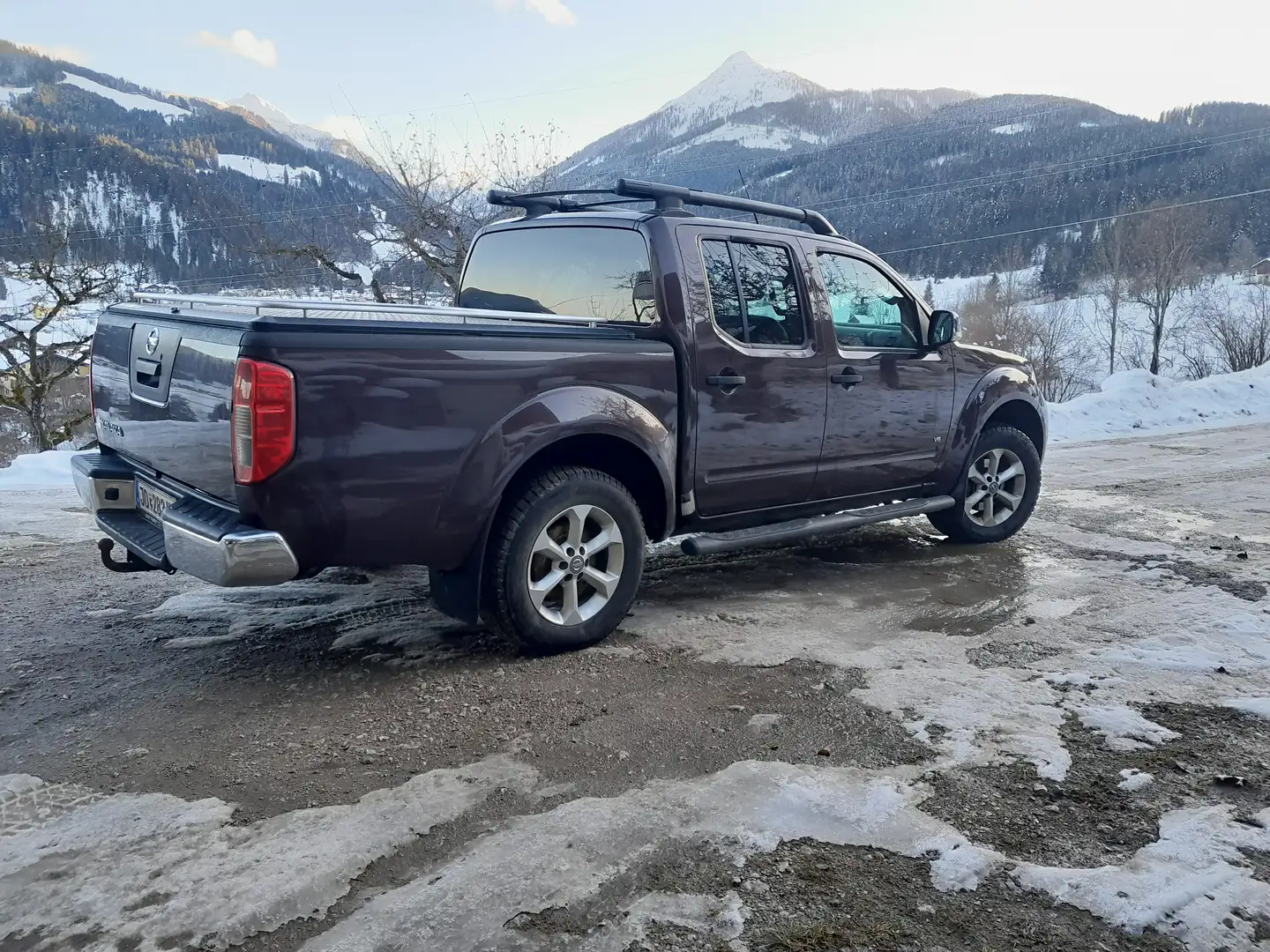 Nissan Navara V6 4x4 Braun - 2