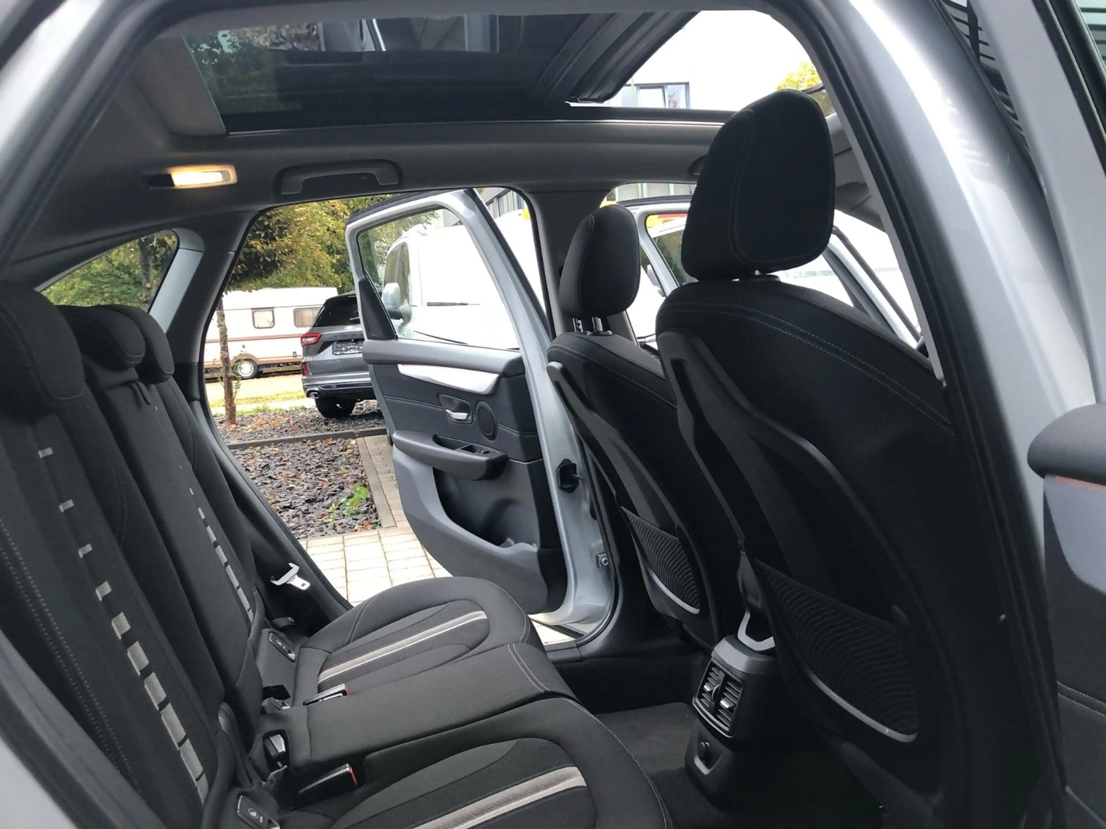 BMW 225 244 BMW Active Tourer 225i Automatik Sport Line — photo 13