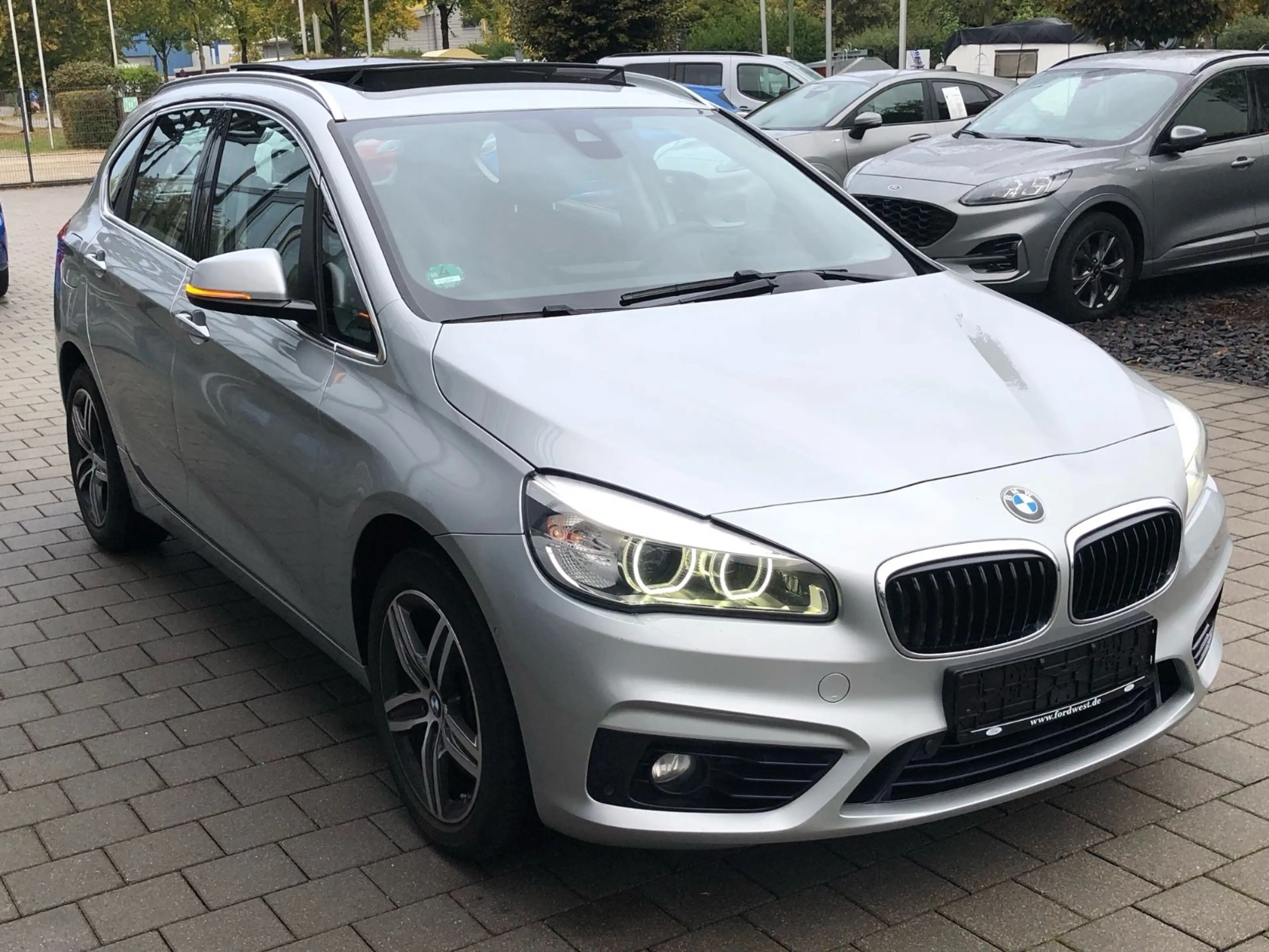 BMW 225 244 BMW Active Tourer 225i Automatik Sport Line — photo 6