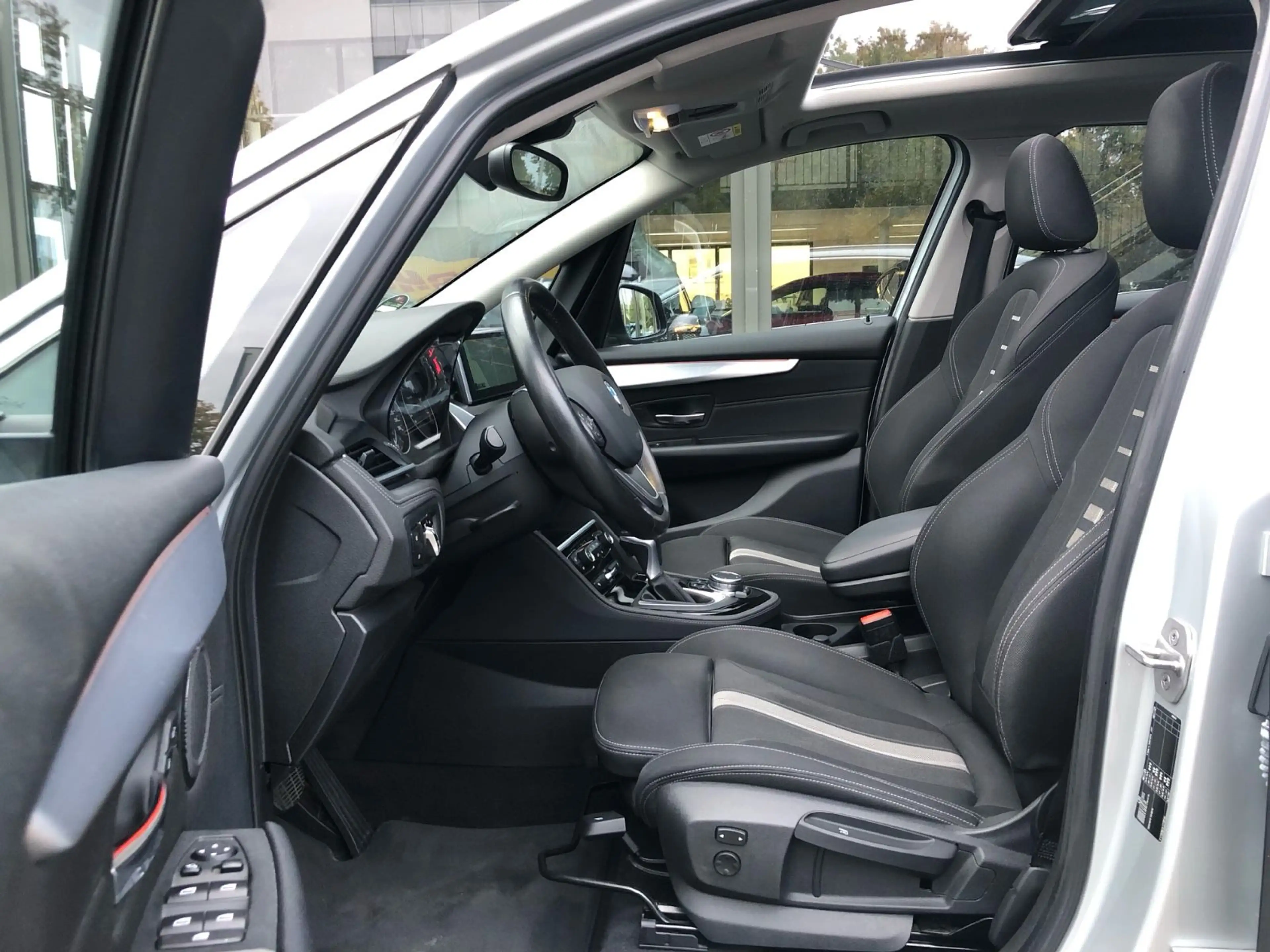 BMW 225 244 BMW Active Tourer 225i Automatik Sport Line — photo 11