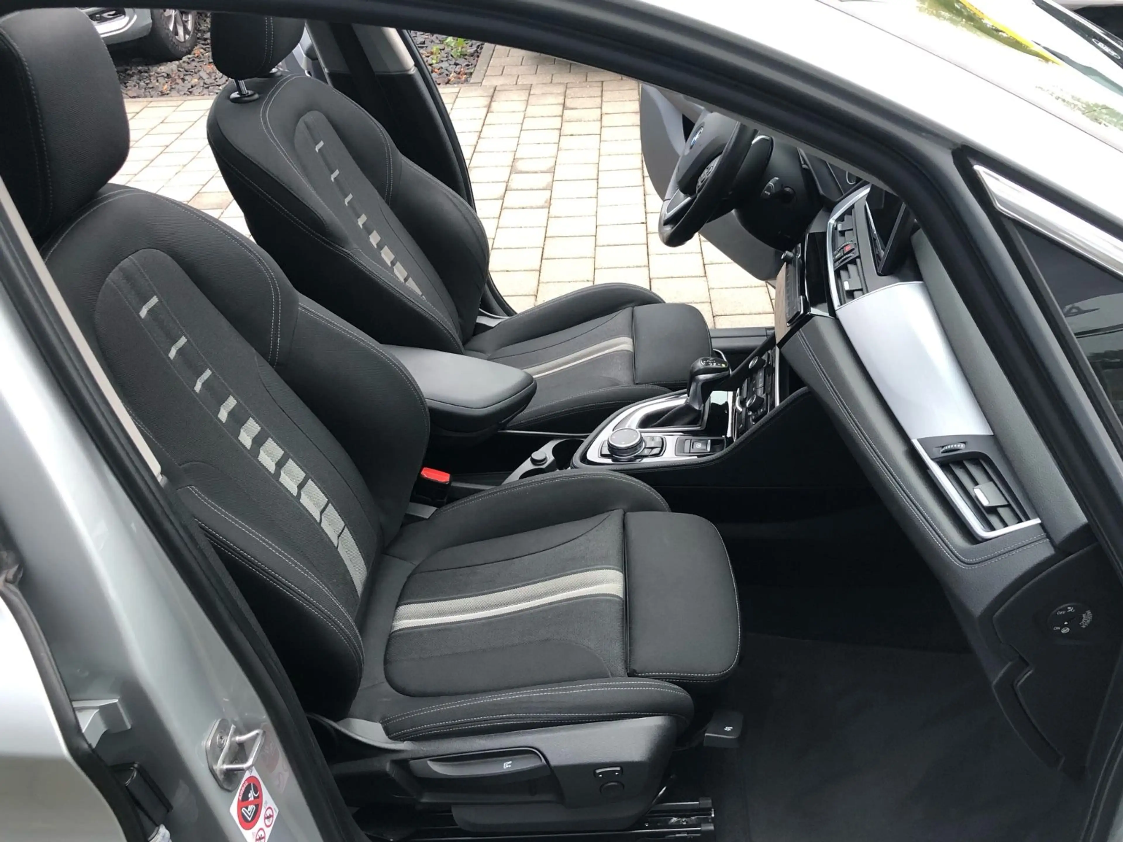 BMW 225 244 BMW Active Tourer 225i Automatik Sport Line — photo 15