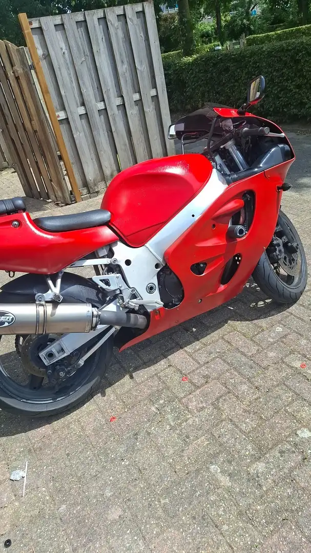 Suzuki GSX-R 600 srad Czerwony - 1