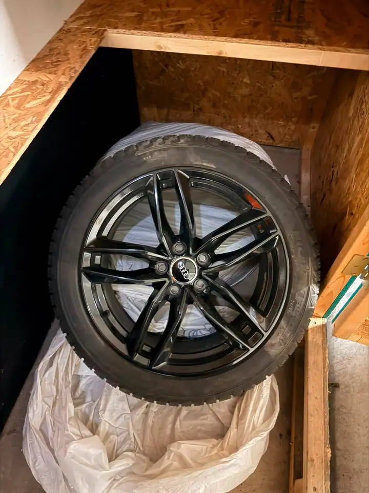 Audi A4 снимка Audi A4