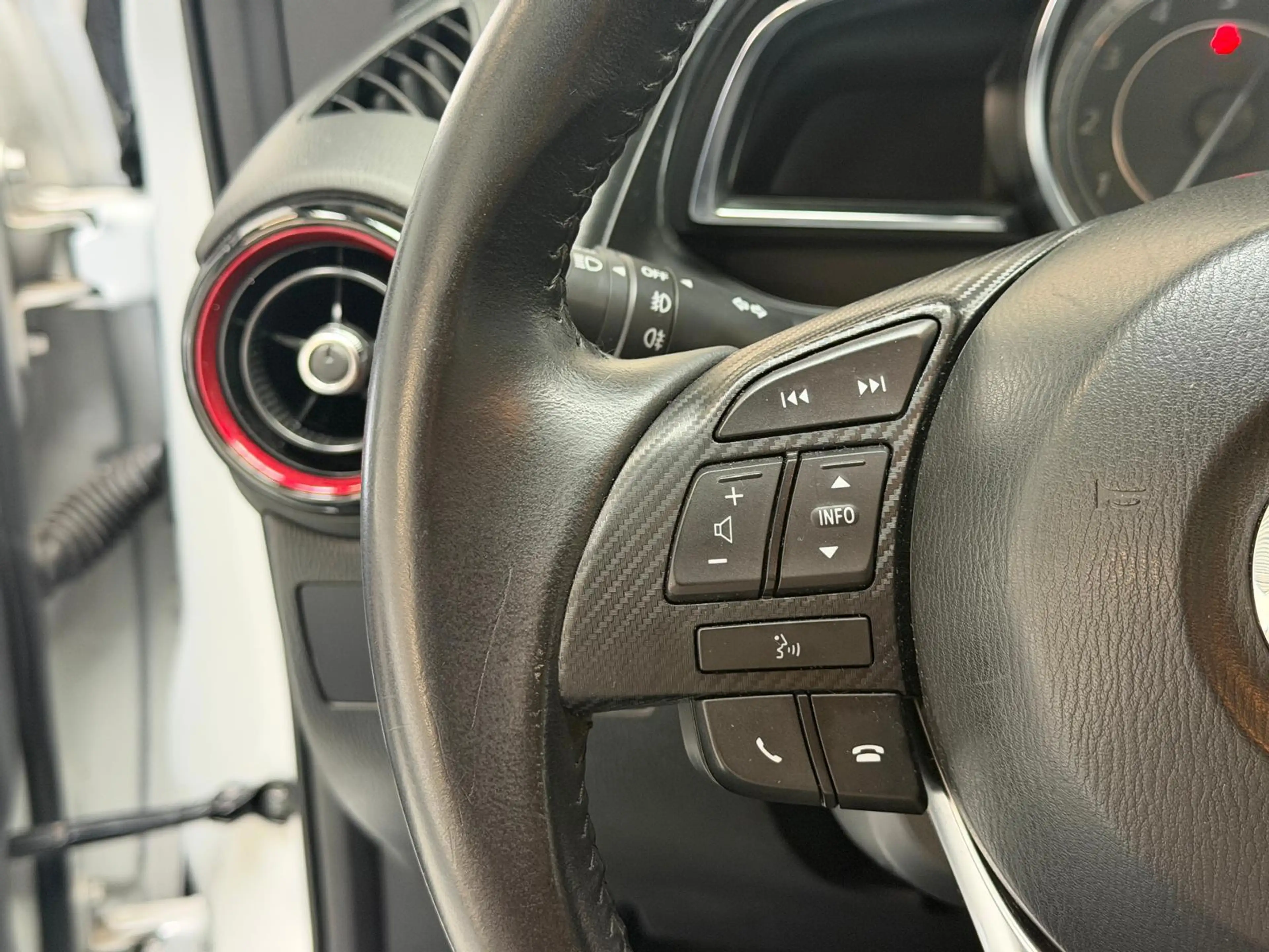 Mazda CX-3 2.0 SkyActiv-G 120 GT-M - LEDER - HEAD UP DISPLAY — photo 7