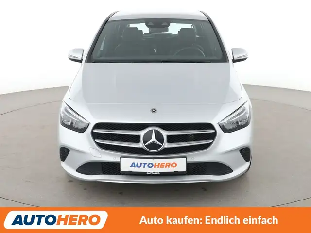 Mercedes-Benz B Class view 9
