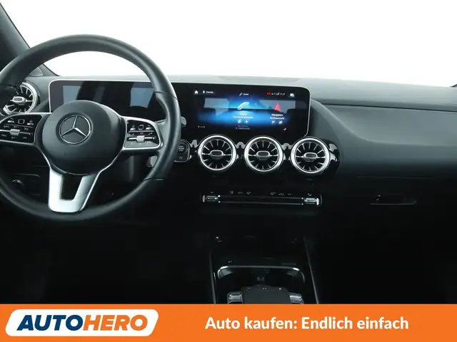 Mercedes-Benz B Class view 10