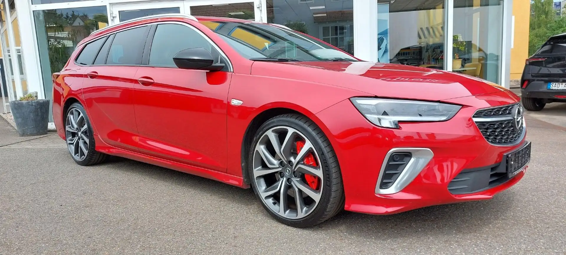 Opel Insignia B Sports Tourer GSi 4x4 Recaro Panorama Rouge - 2