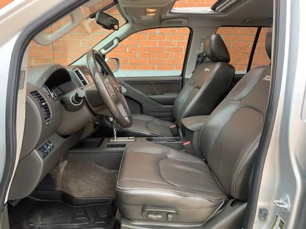 Nissan Frontier photo Nissan Frontier
