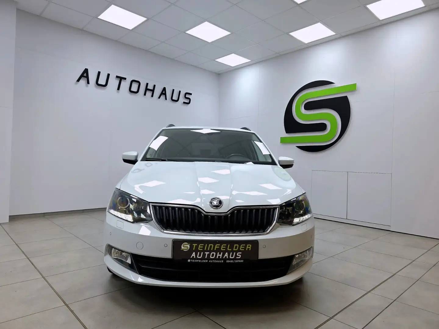 Skoda Fabia 1.4 TDI Joy / NAVI / SHZ / TEMPOMAT Weiß - 2