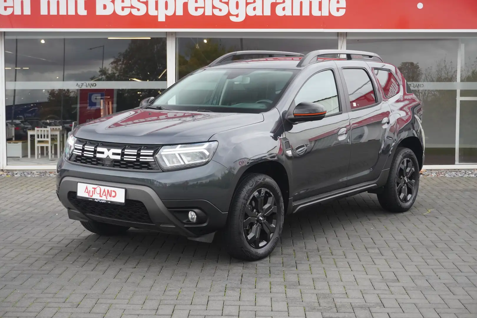 Dacia Duster II 1.3 TCE Extreme EDC Tempomat DAB Navi Grau - 2