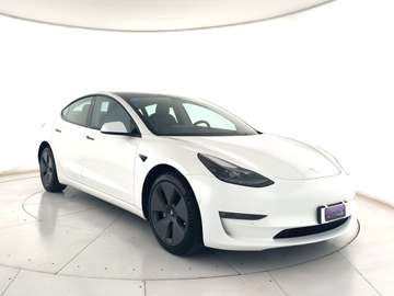 Long Range Dual Motor awd AUTOPILOT+C.18"