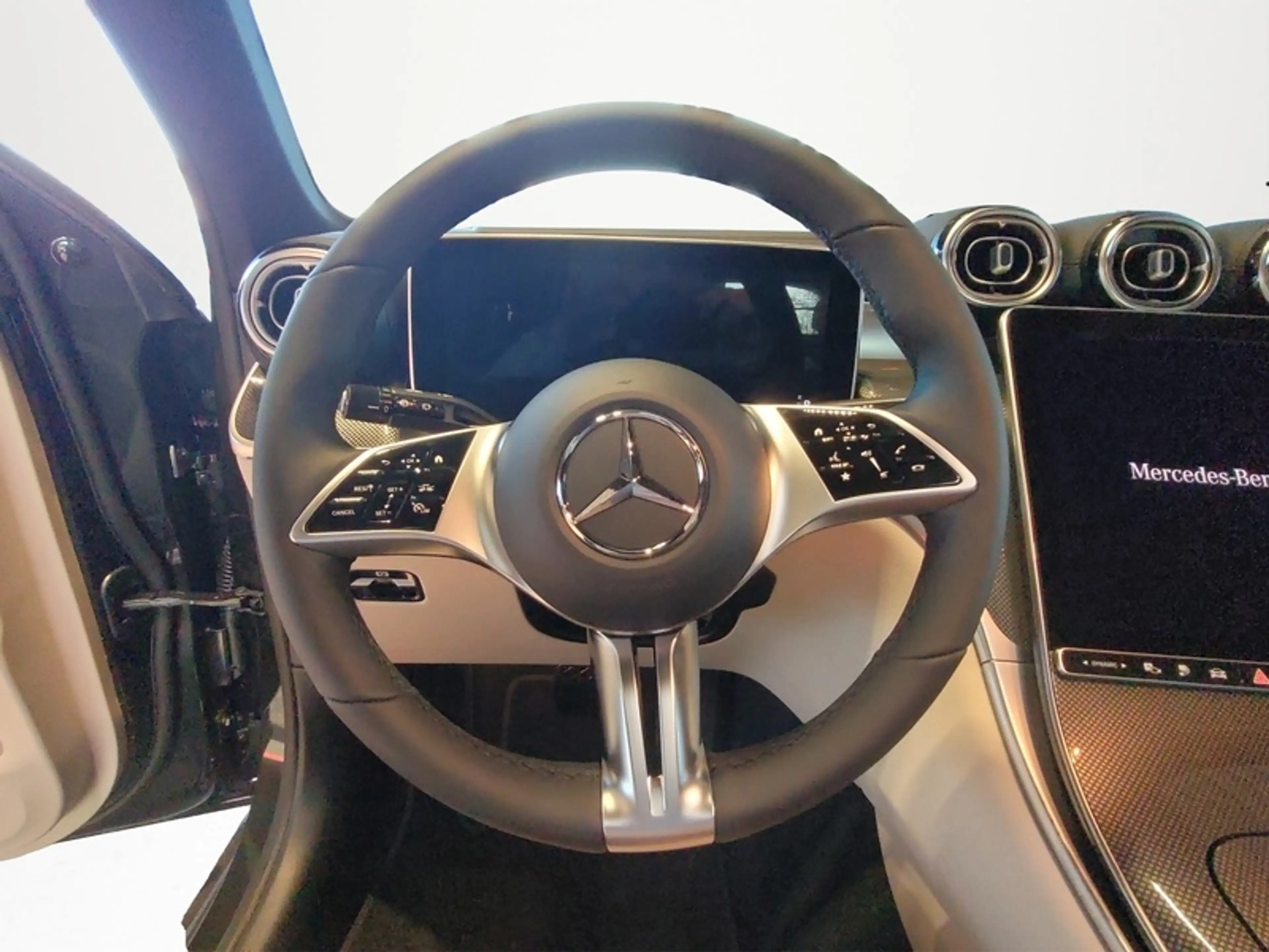 Mercedes-Benz GLC 300 de 4m AVANTGARDE AHK WINTER-PAK HUD BURM — photo 15