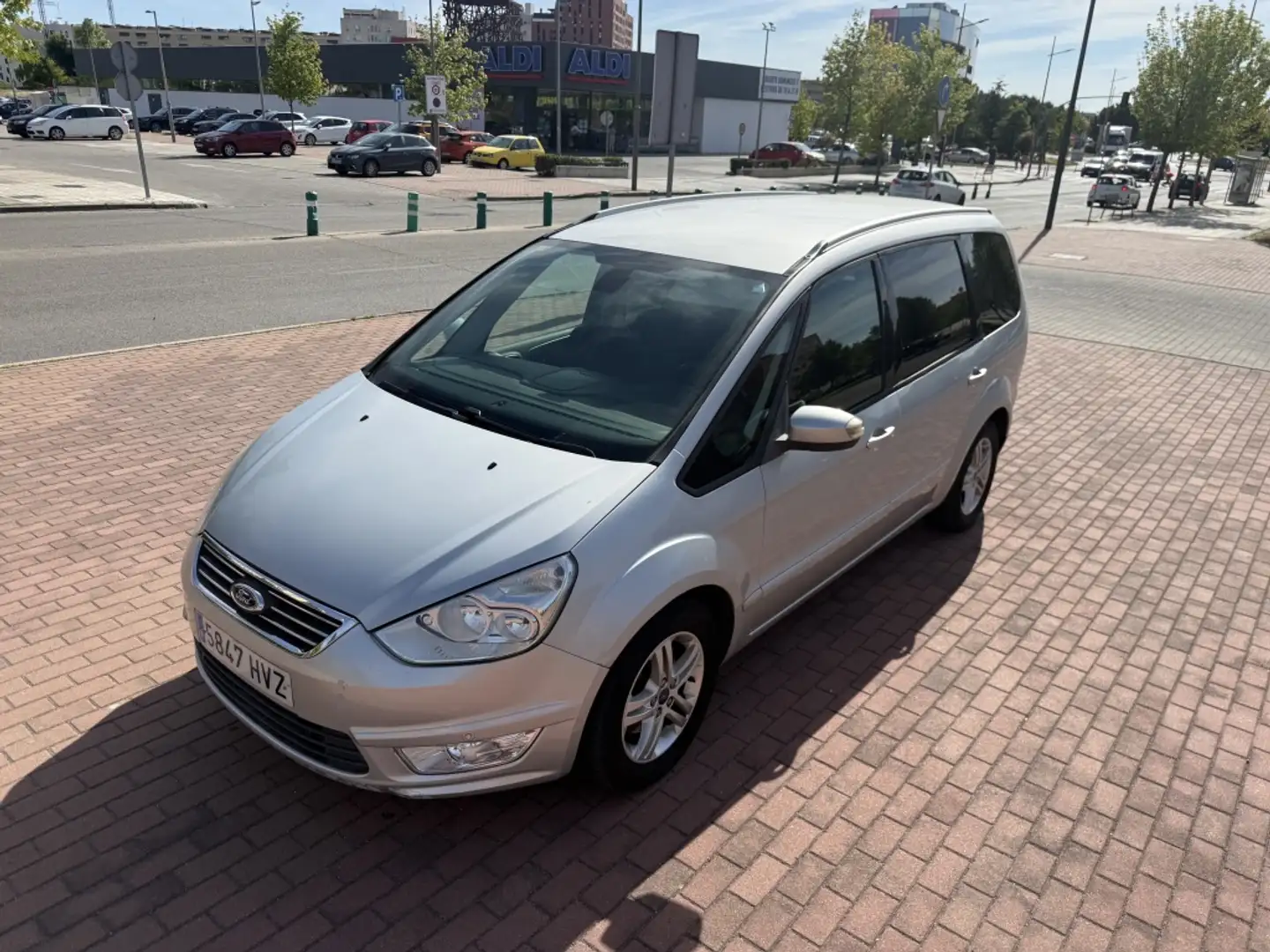 Ford Galaxy 2.0TDCI Trend 150 Gris - 1