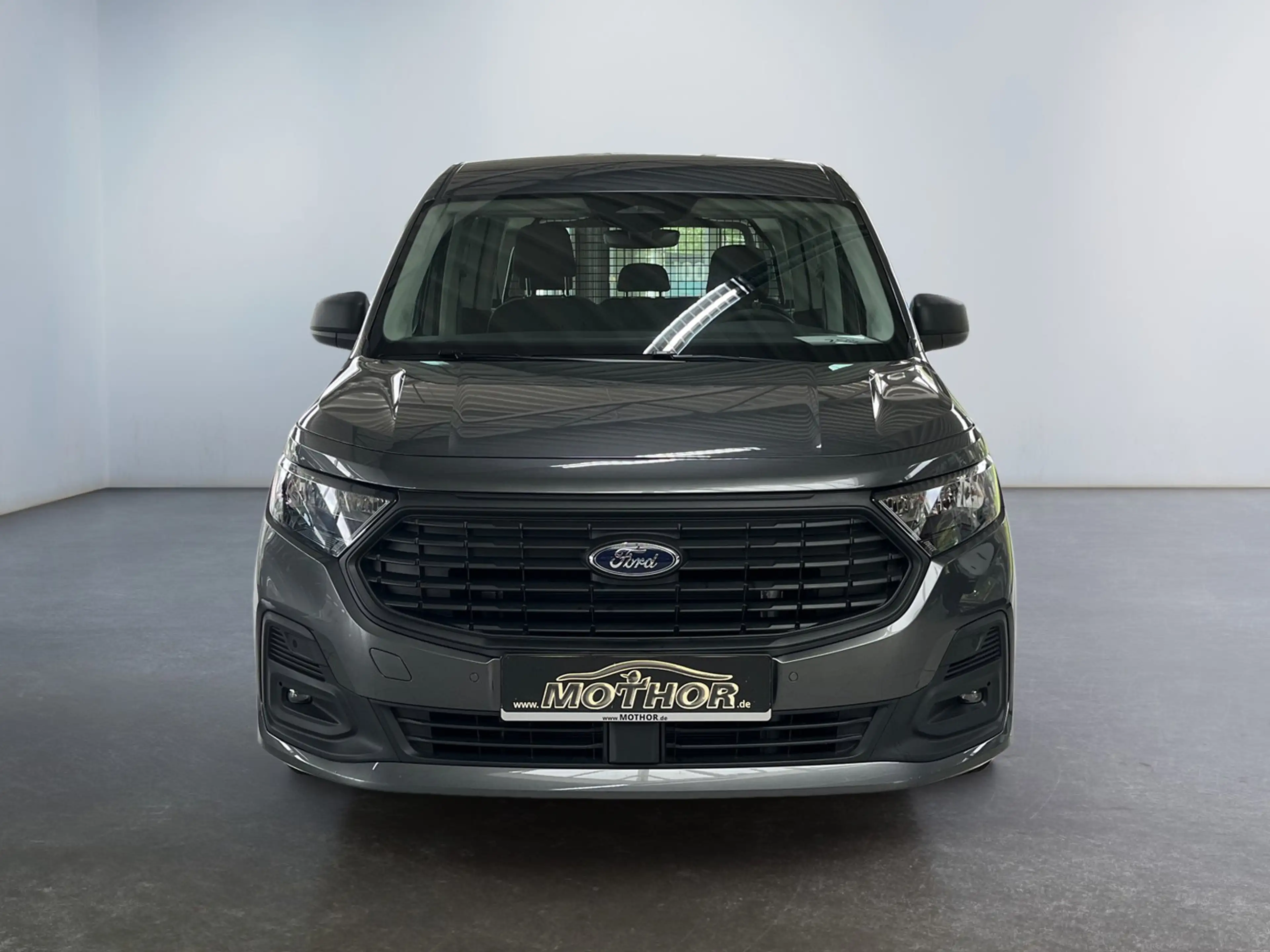 Ford Tourneo Connect 2.0 EcoBlue Tempomat — photo 6